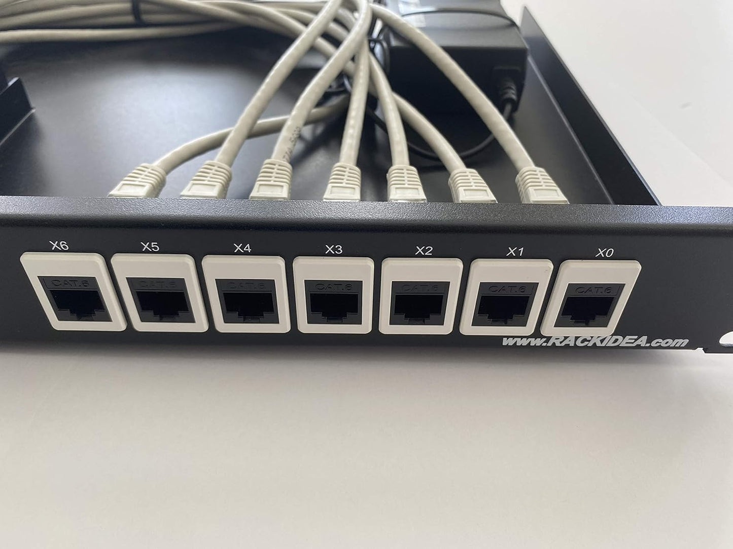 RI-SW30A | Rack Mount Kit for SonicWall TZ270 / TZ370 / TZ470