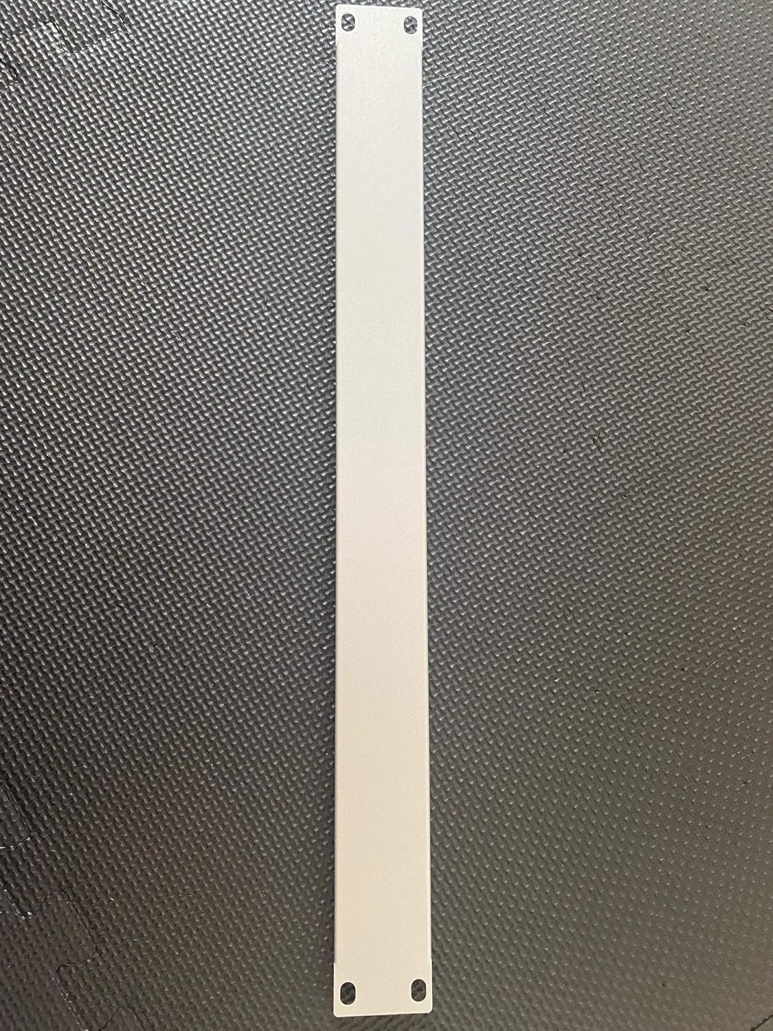 Silver Rack Chassis Faceplate 1U Silver Rack Mount Panel Spacer for 19-Inch Server Network Rack Encl ...